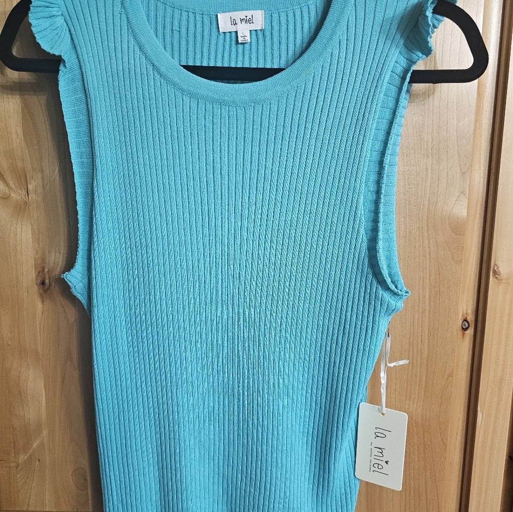 NWT la miel top